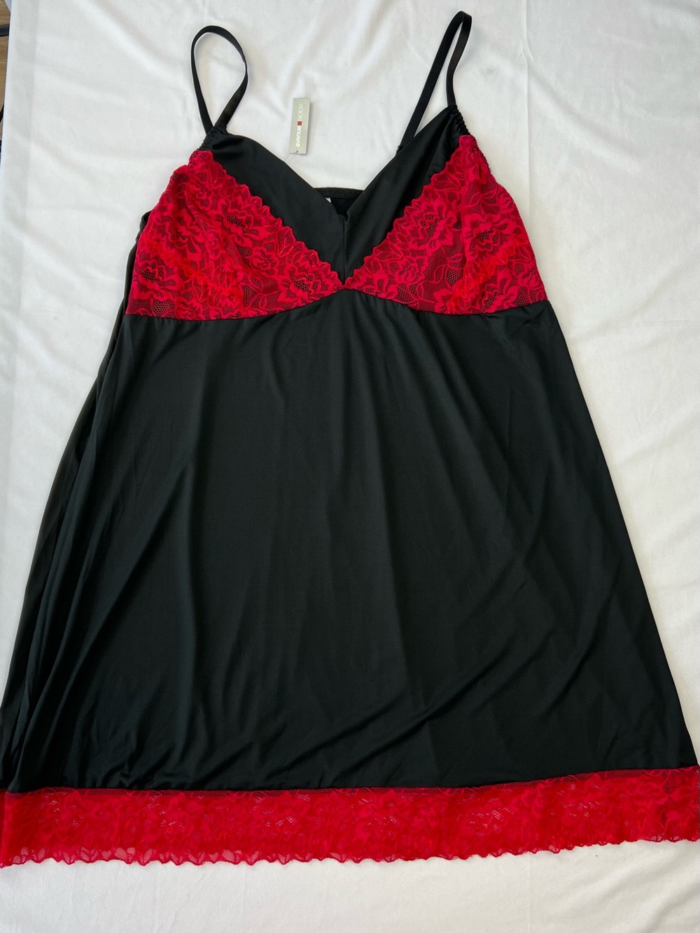 Avenue Body Babydoll Chemise Nightgown Black Red Lace Plus Size 22/24 NWT